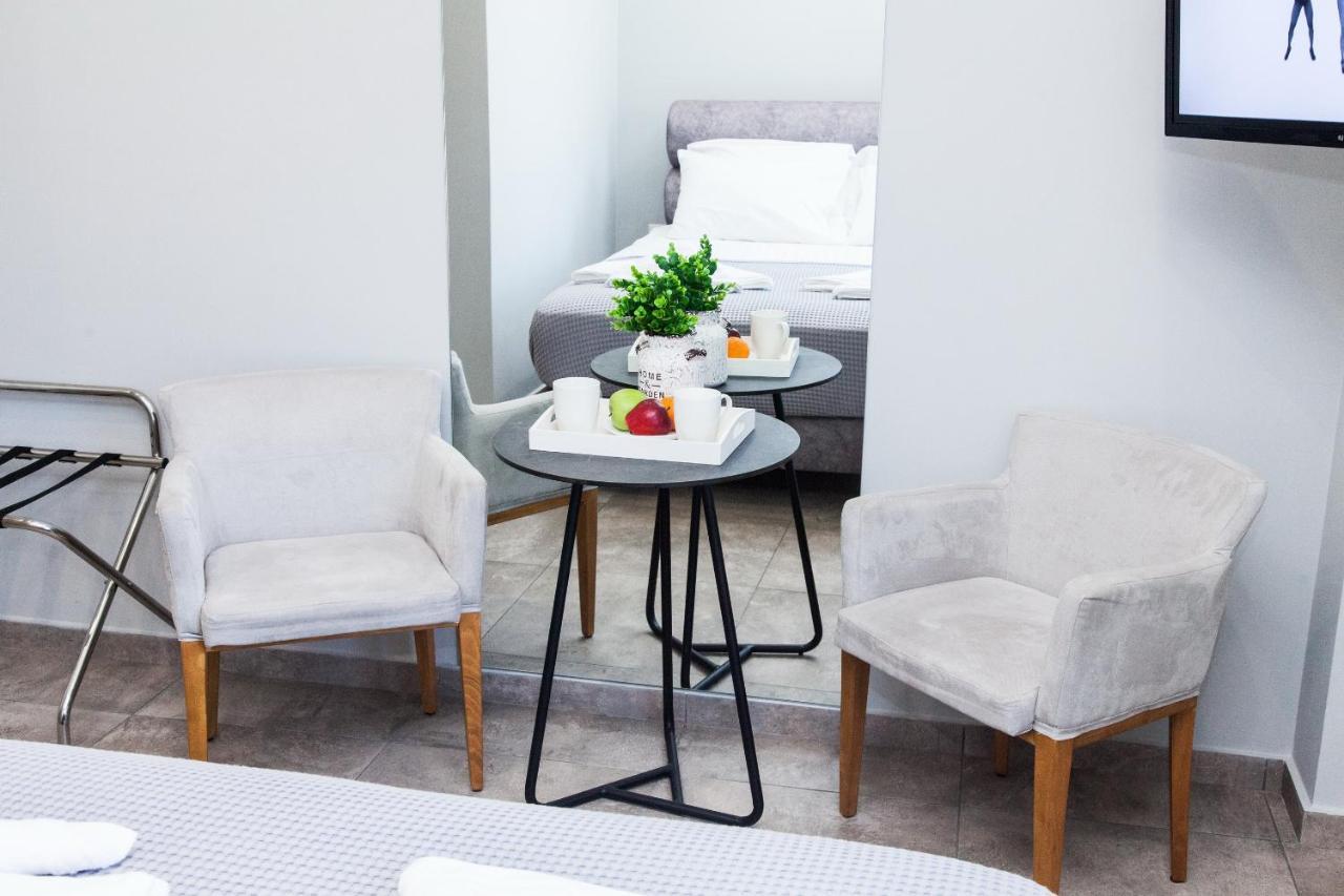 A Spacious Brand New Studio Ideal For 2 A Apartment Athens Exterior photo